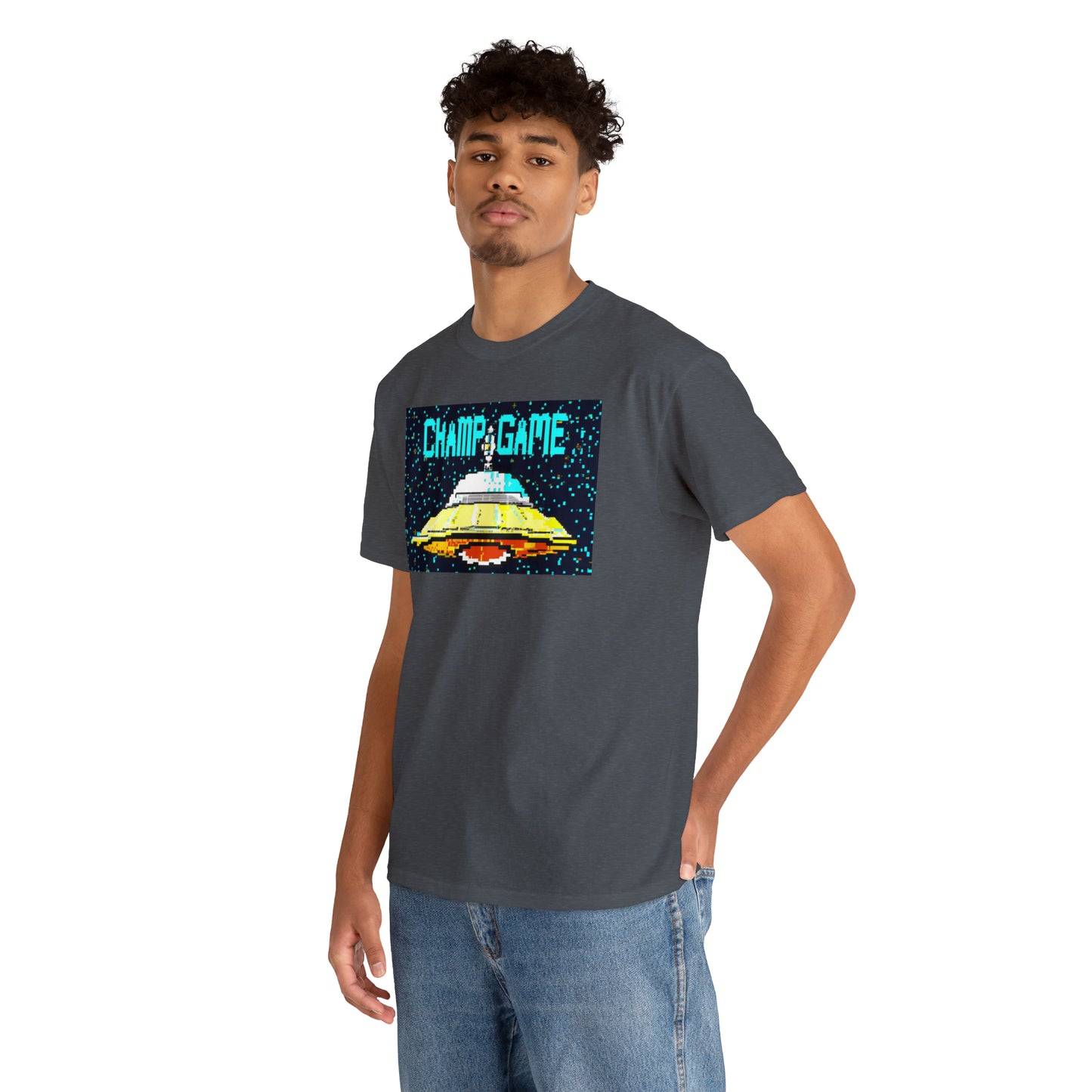 CHAMP GAME UFO 21 - 8-bit Style Pixel Art - AI Art - Gildan Heavy Cotton Tee