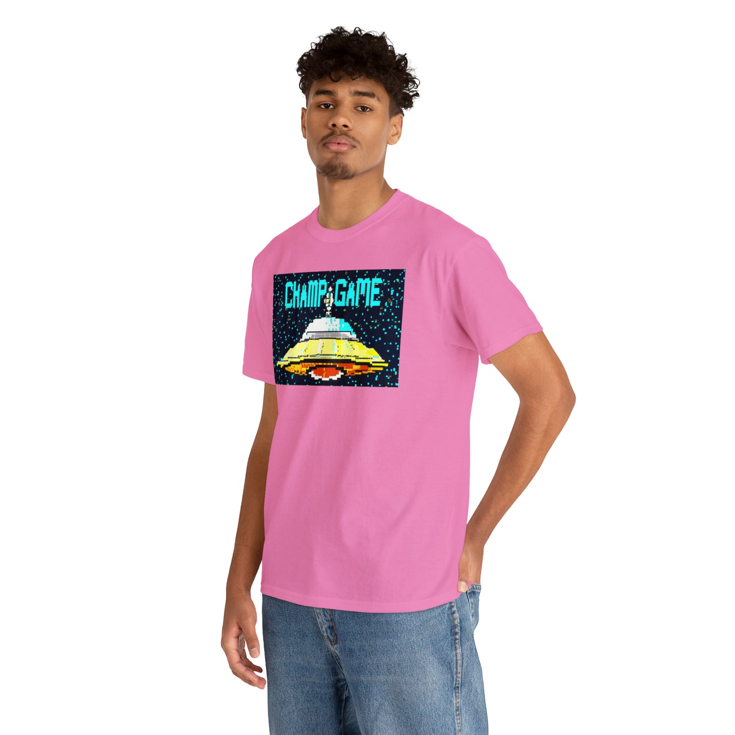 CHAMP GAME UFO 21 - 8-bit Style Pixel Art - AI Art - Gildan Heavy Cotton Tee