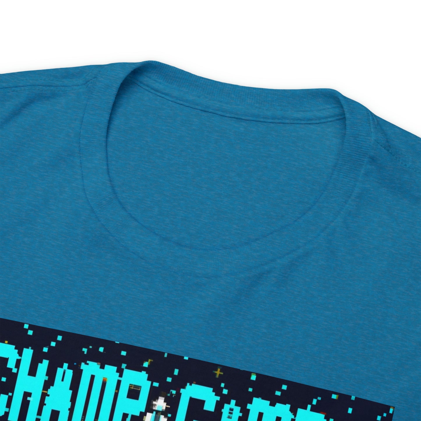 CHAMP GAME UFO 21 - 8-bit Style Pixel Art - AI Art - Gildan Heavy Cotton Tee