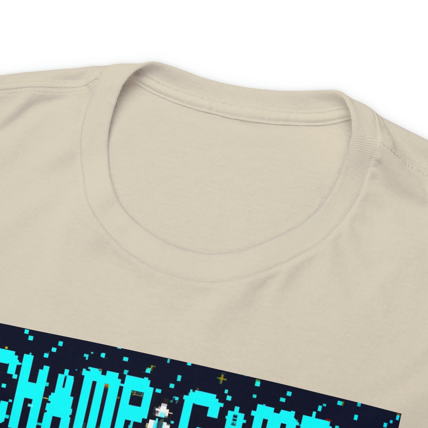 CHAMP GAME UFO 21 - 8-bit Style Pixel Art - AI Art - Gildan Heavy Cotton Tee